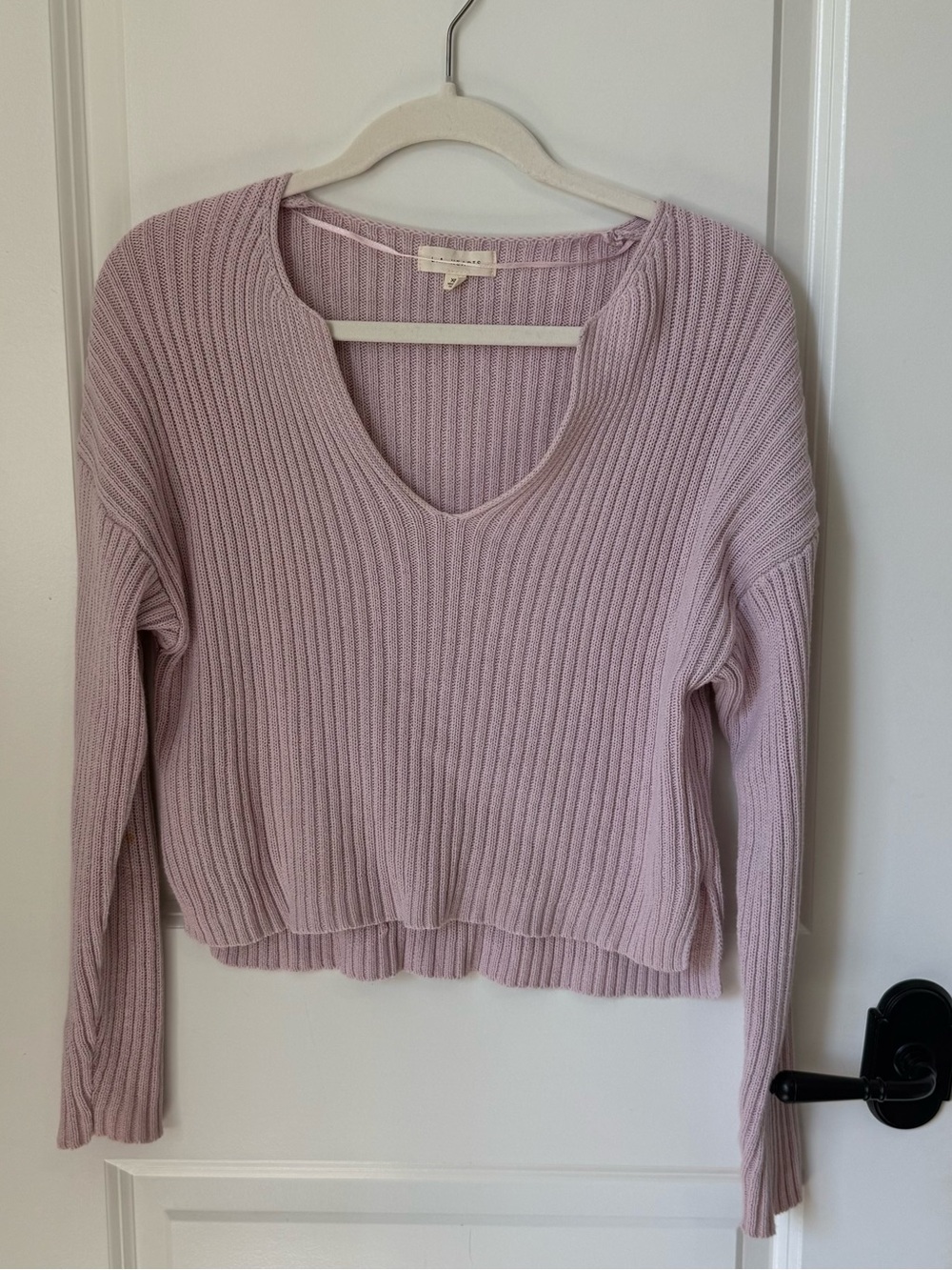 LA Hearts from Pacsun Women's Light Pink Ribbed V-Neck Pullover Sweater
